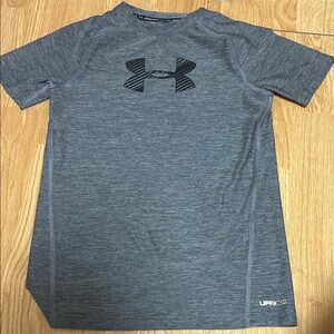 Boys Under Armour Heather Gray Performance Tee